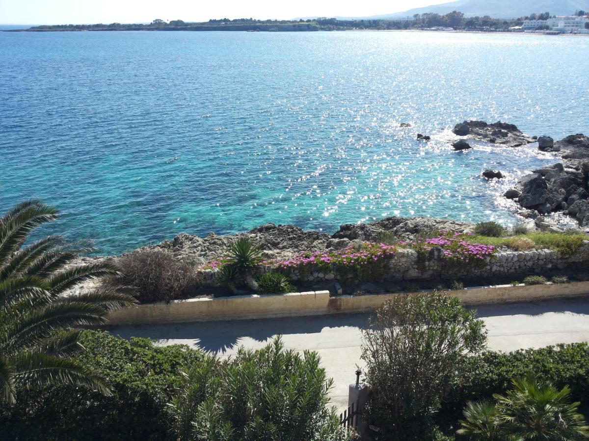 Casa Sugli Scogli Βίλα Fontane Bianche Εξωτερικό φωτογραφία